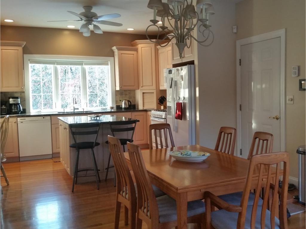 166 Huse Road Manchester, NH 03103 - Photo 5 of 36
