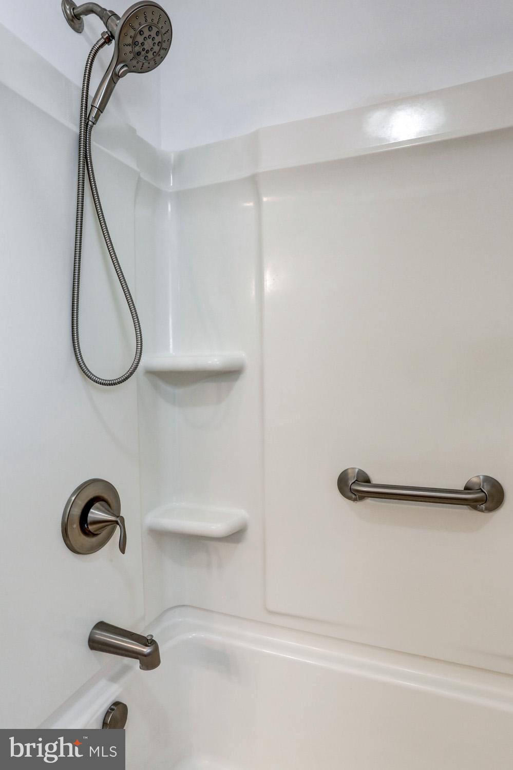 31 Trail Road South Elizabethtown, PA 17022 - Photo 20 of 40 a bathroom with a shower