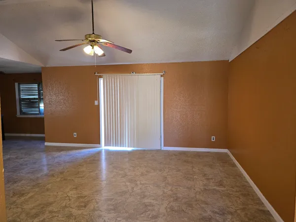 $1,800 | 7218 Oriole Street, Texas City, TX 77591
