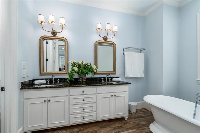 $2,225,000 | 812 Baker Street, McKinney, TX 75069