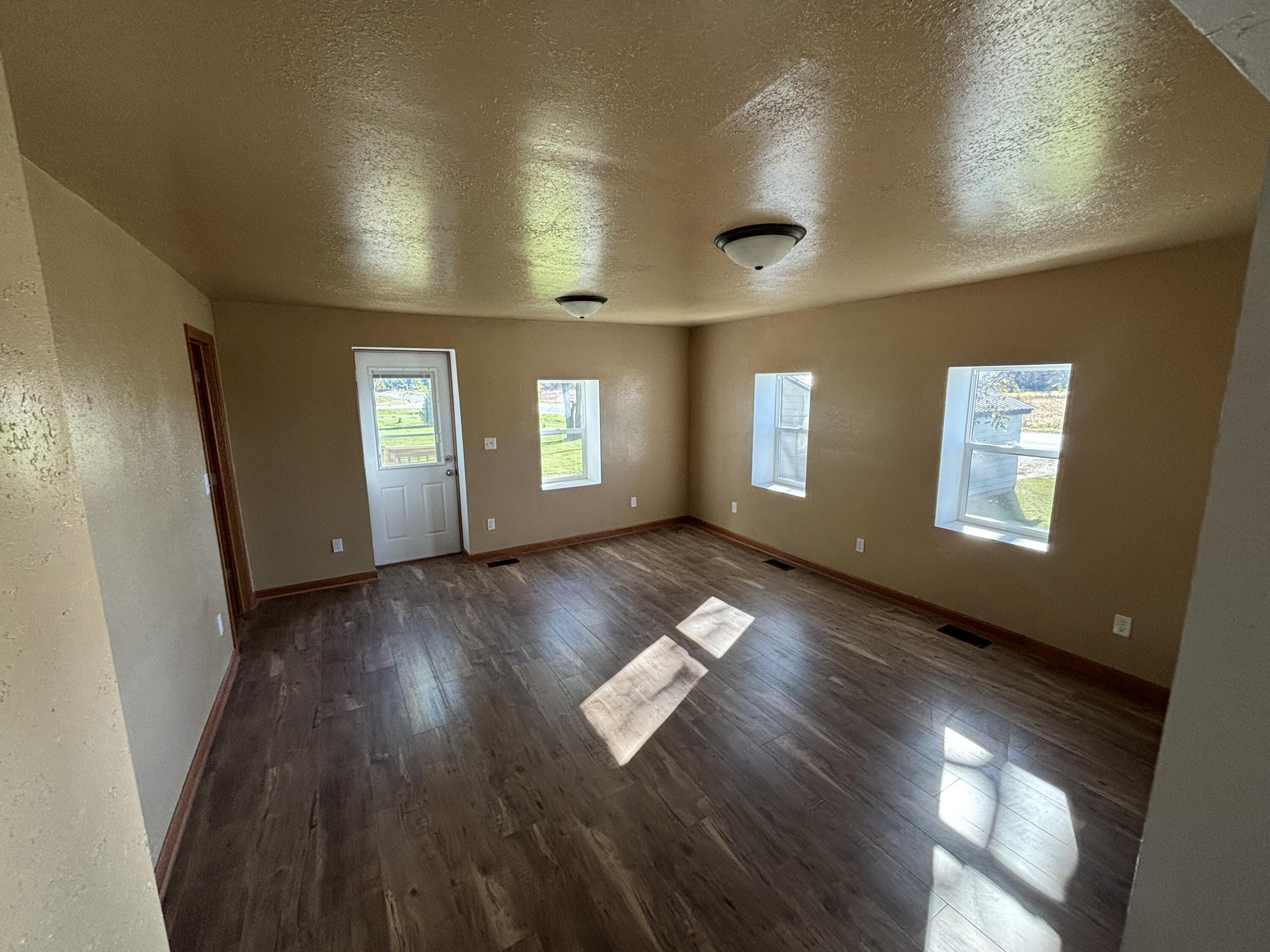 W8518 County Rd F Mitchell, WI 53011 - Photo 7 of 14 LR 1