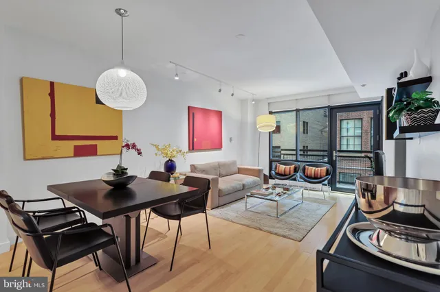 $4,050 | 912 F Street Northwest, Unit 102, Washington, DC 20004