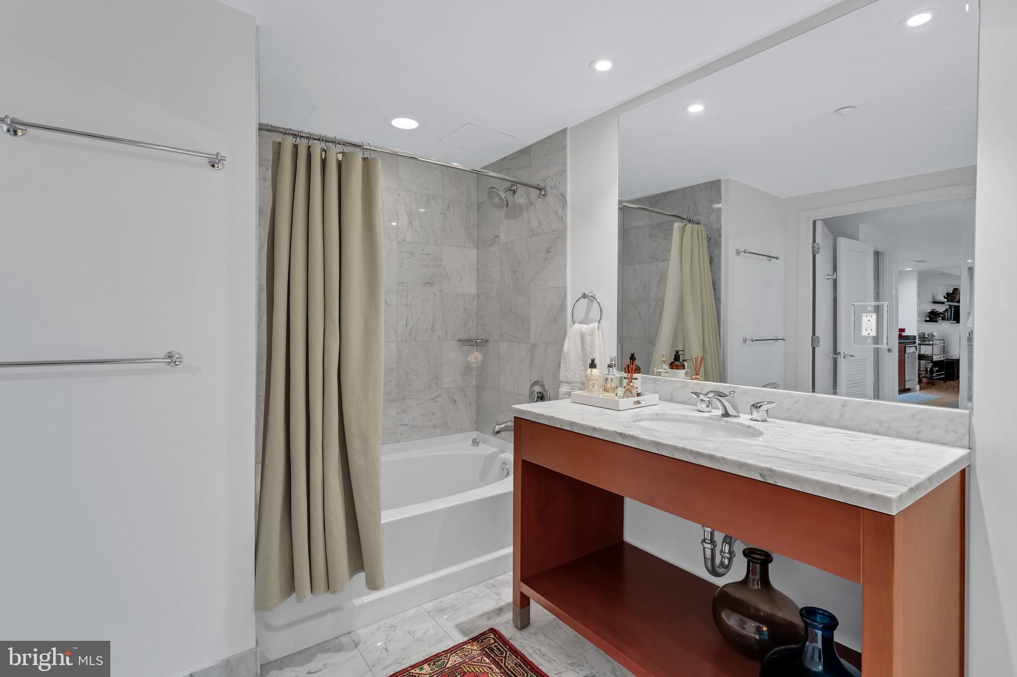 912 F Street Northwest, Unit 102 Washington, DC 20004 - Photo 23 of 27