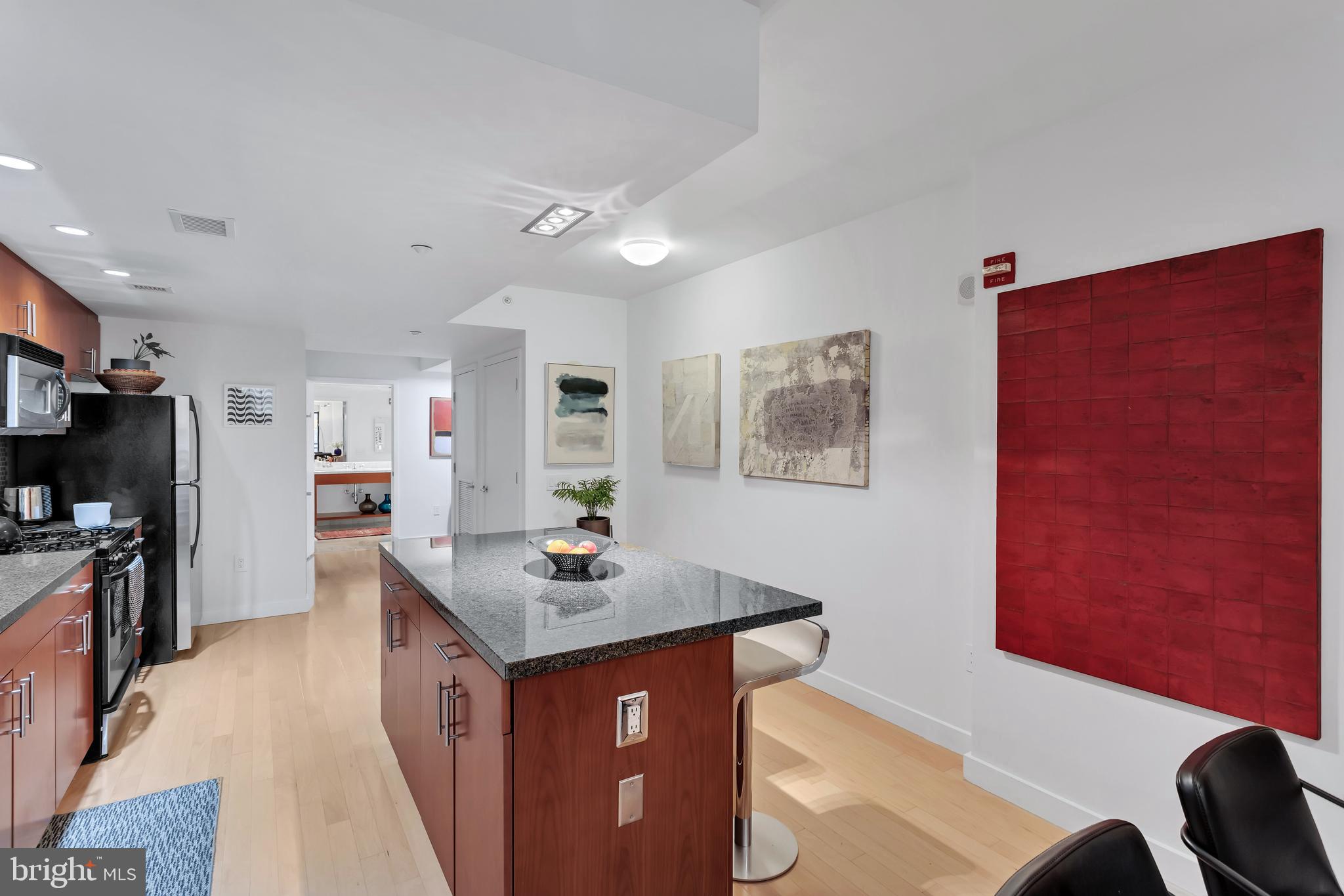 912 F Street Northwest, Unit 102 Washington, DC 20004 - Photo 5 of 27