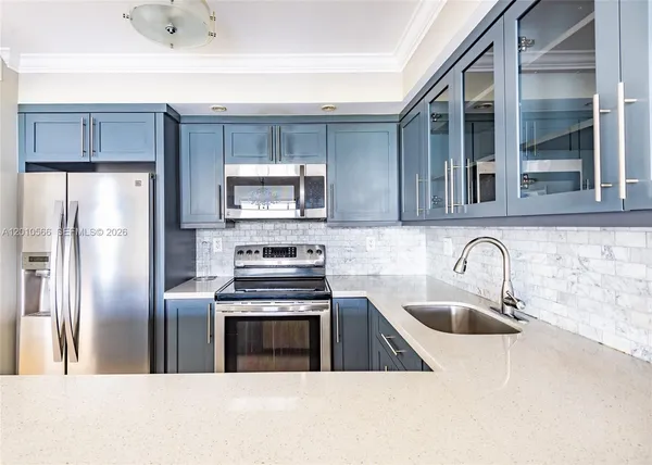 $2,700 | 600 Three Islands Boulevard, Unit 402, Hallandale Beach, FL 33009