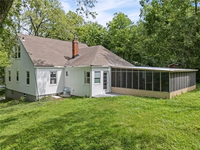 $285,000 | 7626 Sycamore Avenue, Kansas City, MO 64138