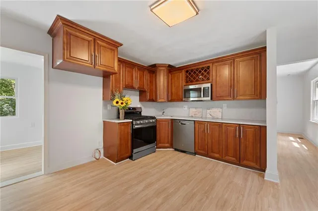 $285,000 | 7626 Sycamore Avenue, Kansas City, MO 64138