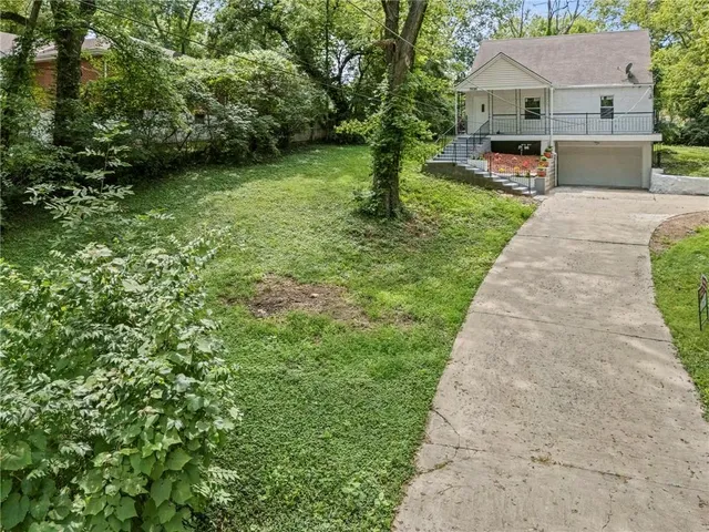 $285,000 | 7626 Sycamore Avenue, Kansas City, MO 64138