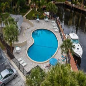 12 Royal Palm Way, Unit 6060 Boca Raton, FL 33432 - Photo 26 of 27 pool