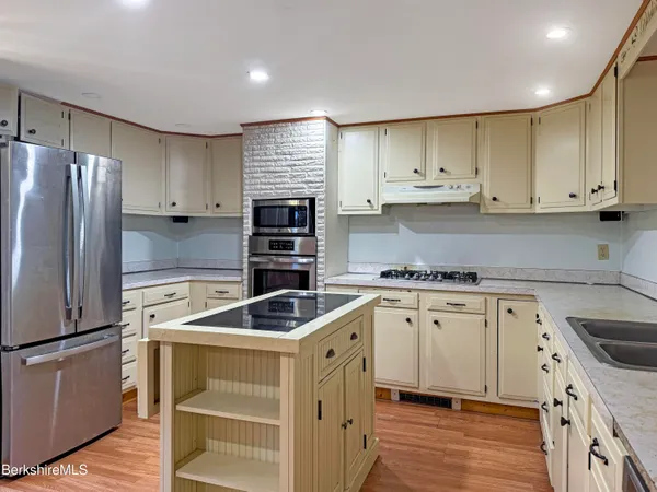 $225,000 | 37 Fuller Street, North Adams, MA 01247