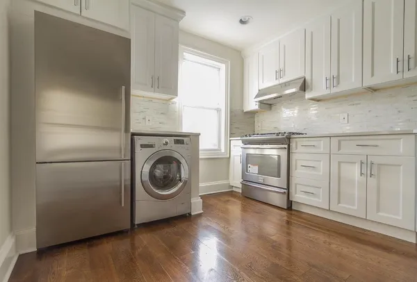 $1,695,000 | 215 8th Street, Jersey City, NJ 07302