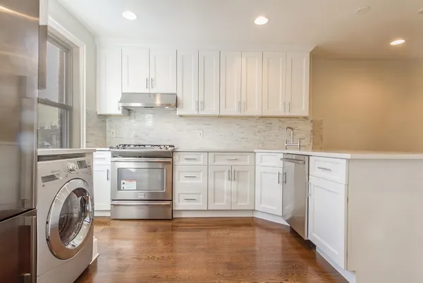 $1,695,000 | 215 8th Street, Jersey City, NJ 07302