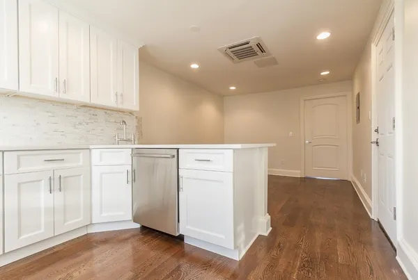 $1,695,000 | 215 8th Street, Jersey City, NJ 07302