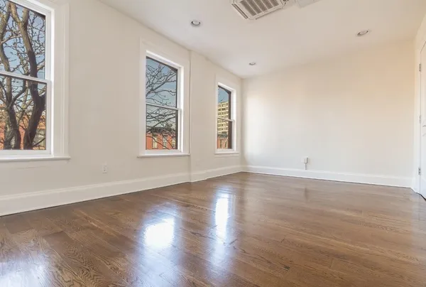 $1,695,000 | 215 8th Street, Jersey City, NJ 07302