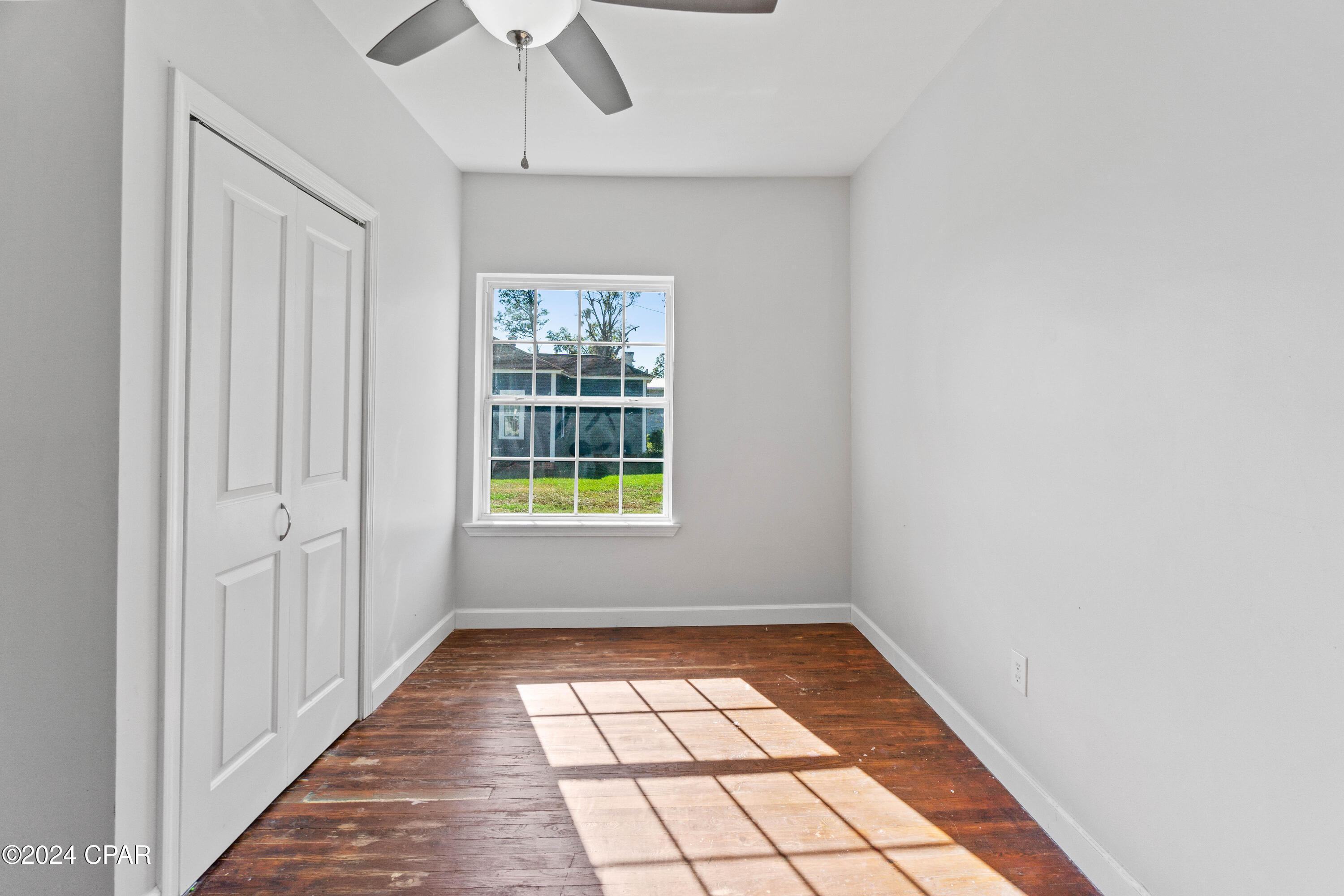 409 Lakepoint Road Alford, FL 32420 - Photo 16 of 43 Gallery Image 16