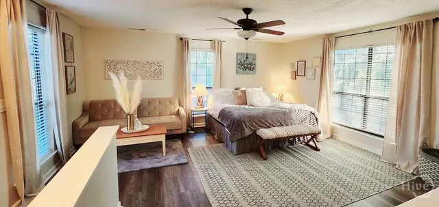 $2,400 | 312 Bonaventure Road, Thunderbolt, GA 31404