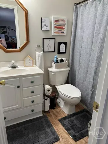 $2,400 | 312 Bonaventure Road, Thunderbolt, GA 31404