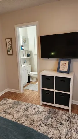 $2,400 | 312 Bonaventure Road, Thunderbolt, GA 31404