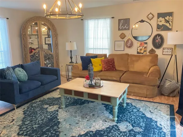 $2,400 | 312 Bonaventure Road, Thunderbolt, GA 31404