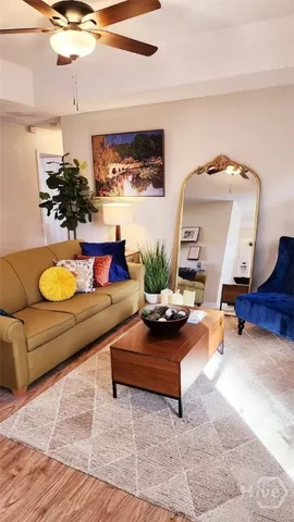 $2,400 | 312 Bonaventure Road, Thunderbolt, GA 31404