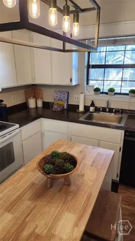 $2,400 | 312 Bonaventure Road, Thunderbolt, GA 31404