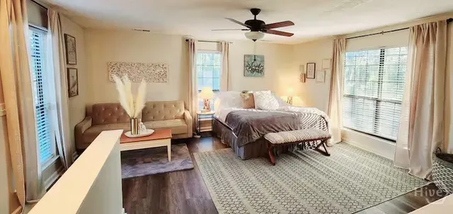 $2,400 | 312 Bonaventure Road, Thunderbolt, GA 31404