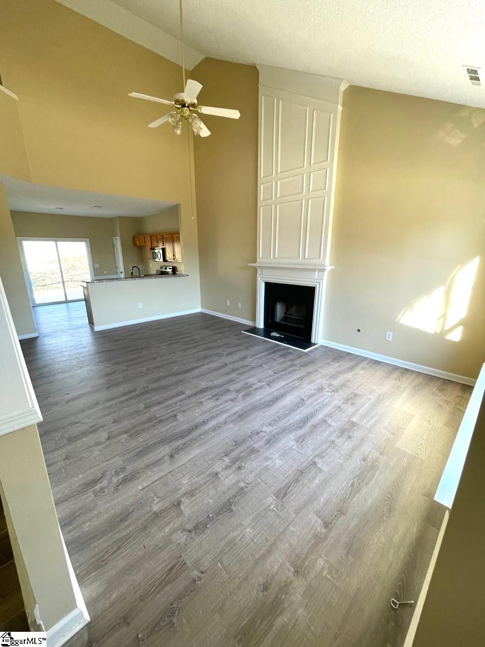 105 Woolridge Way Greer, SC 29650 - Photo 3 of 16 Gallery Image 3