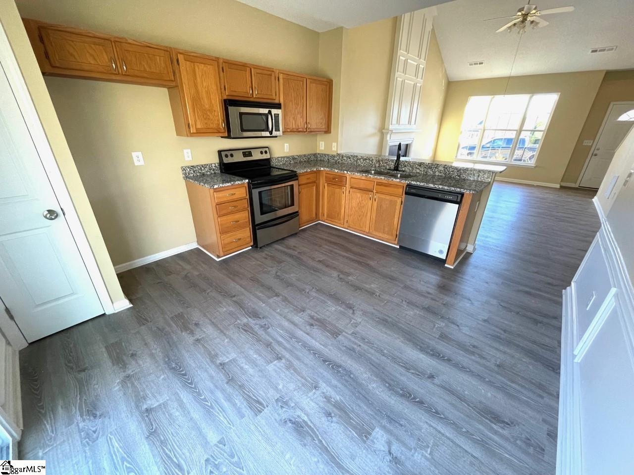 105 Woolridge Way Greer, SC 29650 - Photo 5 of 16 Gallery Image 5