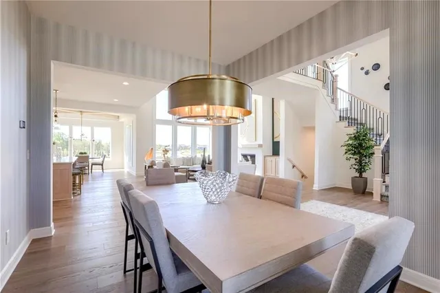 $896,325 | 2461 176th Street, Overland Park, KS 66085