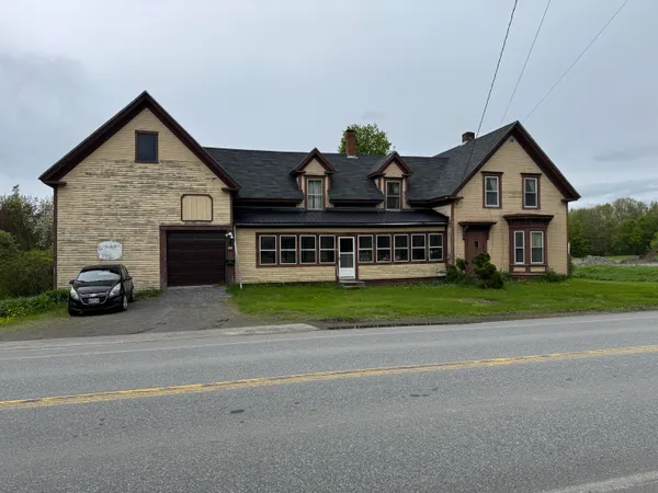 $149,900 | 41 South Main Street, Guilford, ME 04443