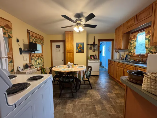 $149,900 | 41 South Main Street, Guilford, ME 04443