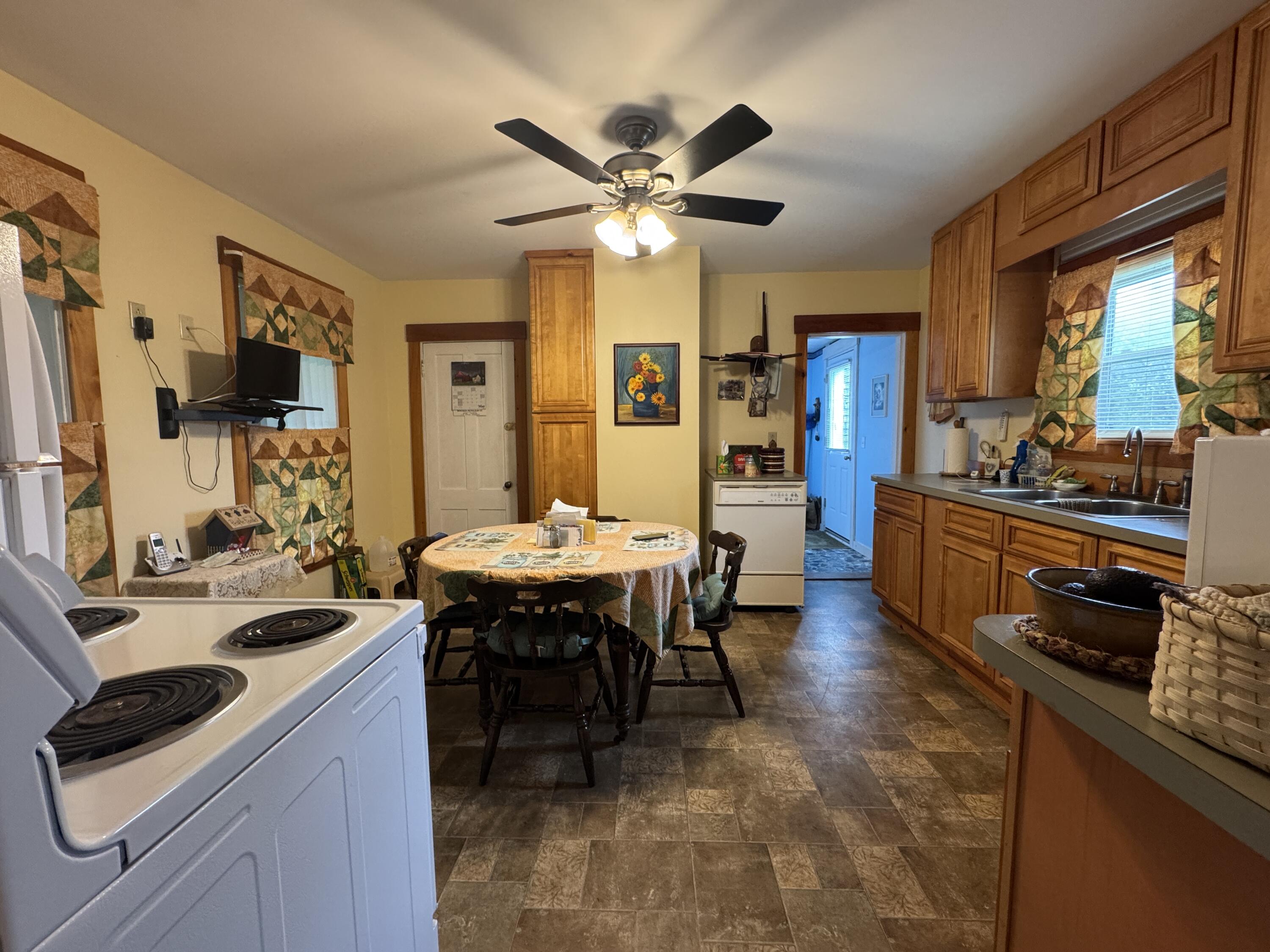 41 South Main Street Guilford, ME 04443 - Photo 7 of 66 IMG_7591