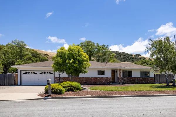$942,000 | 20091 Portola Drive, Salinas, CA 93908