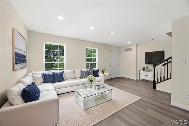 $279,900 | 463 Sunset Hollow Drive, Wentzville, MO 63385