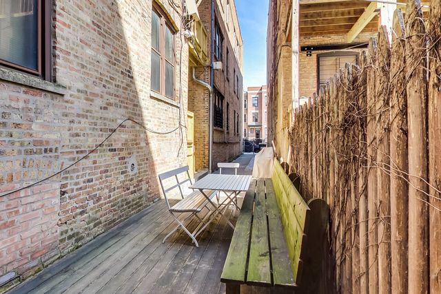 923 West Addison Street, Unit 2A Chicago, IL 60613 - Photo 23 of 24