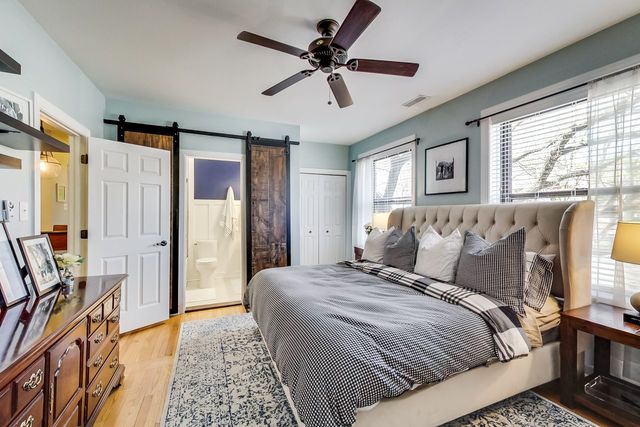 923 West Addison Street, Unit 2A Chicago, IL 60613 - Photo 10 of 24