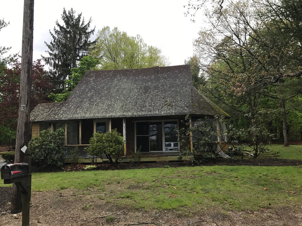 27 Gates Road Sterling, MA 01564 - Photo 2 of 21 Gallery Image 2