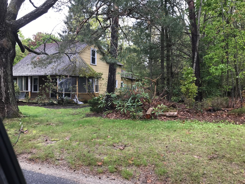 27 Gates Road Sterling, MA 01564 - Photo 3 of 21 Gallery Image 3