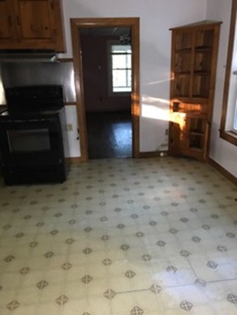 27 Gates Road Sterling, MA 01564 - Photo 4 of 21 Gallery Image 4