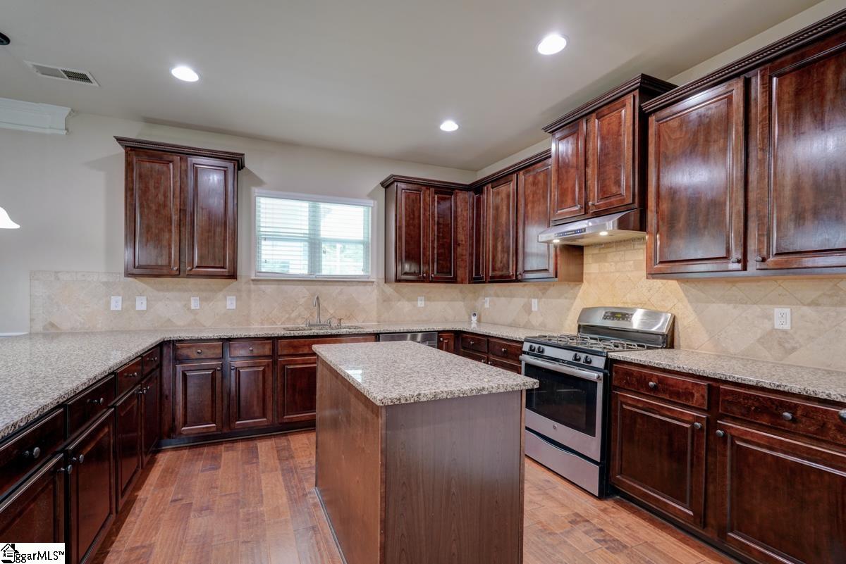 620 Powdermill Drive Simpsonville, SC 29681 - Photo 9 of 36 Gallery Image 9