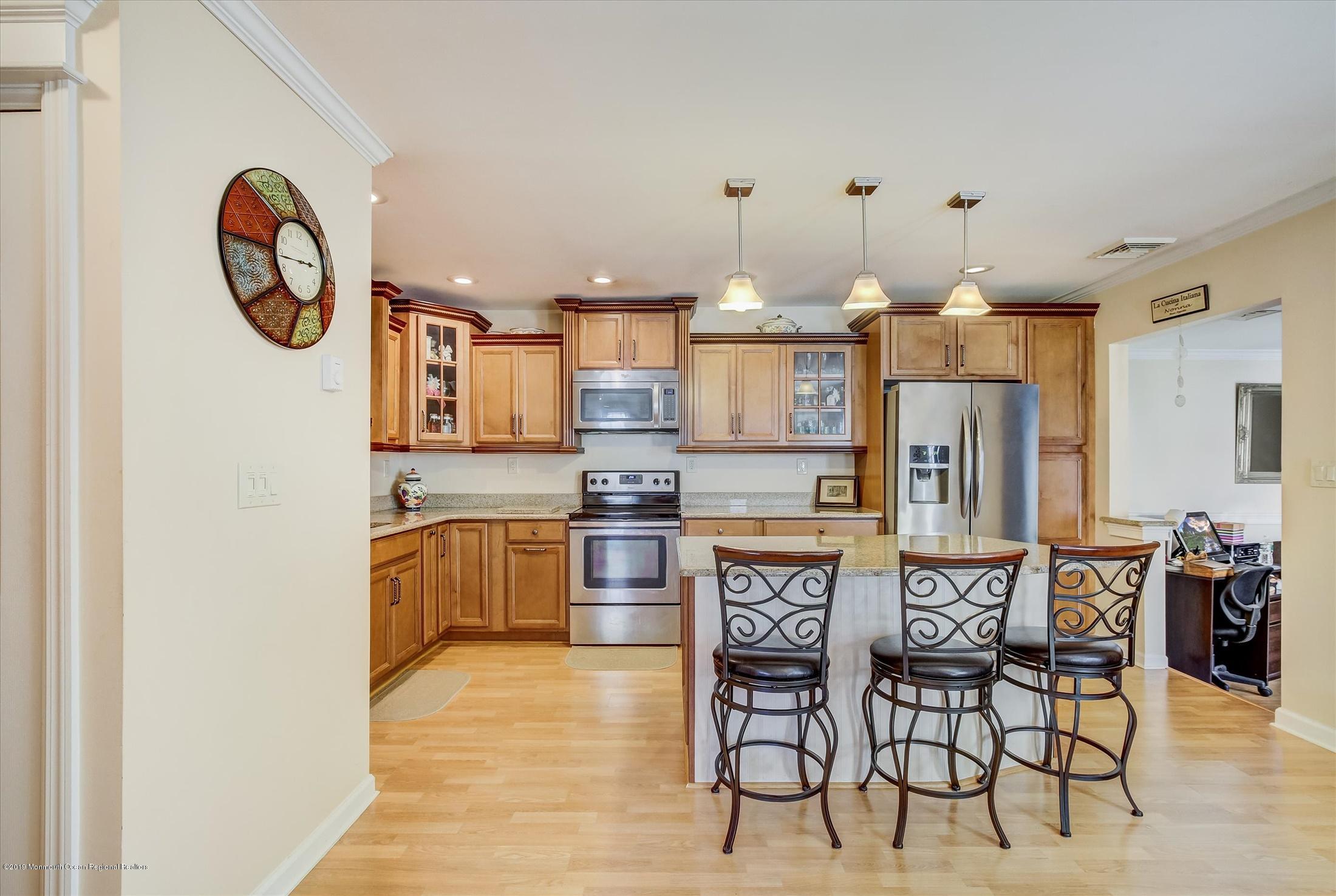 35 D Zacatin Road, Unit 1000 Freehold, NJ 07728 - Photo 2 of 16 11-Kitchen