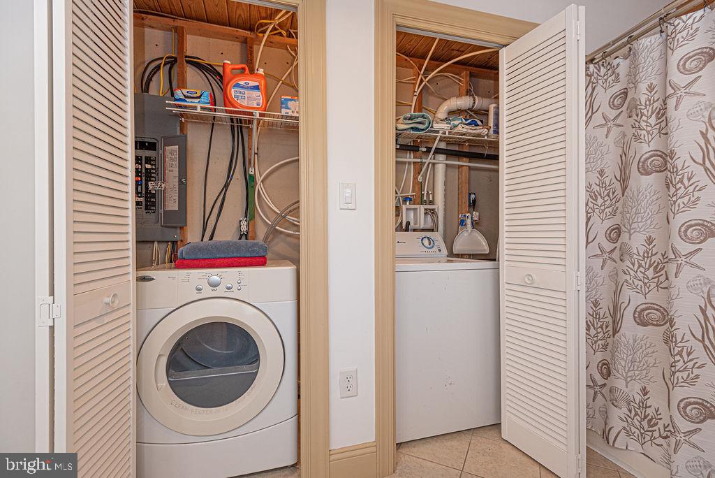 36107 Camp Barnes Road Frankford, DE 19945 - Photo 21 of 83 a utility room with dryer and washer
