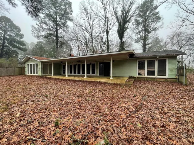 $99,900 | 8696 Highway 169, Mooringsport, LA 71060