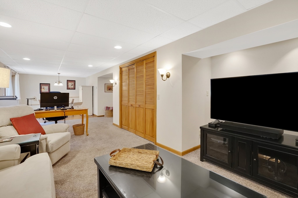 10 Humeston Slope Holyoke, MA 01040 - Photo 34 of 41 Gallery Image 34