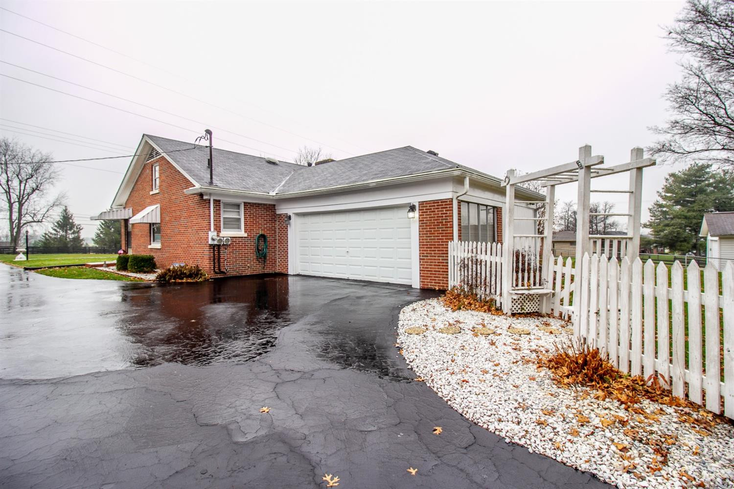 4171 Winchester Road Lexington, KY 40516 - Photo 5 of 48 Photo 5