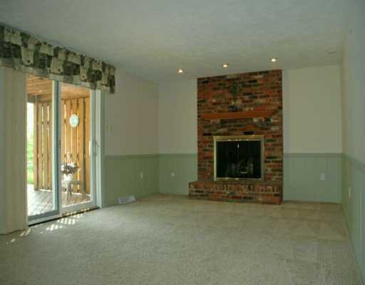 211 Ridgeview Drive Wexford, PA 15090 - Photo 5 of 8 Den/Family/Great Room.