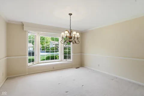 $635,000 | 625 Eagle Creek Circle, Zionsville, IN 46077