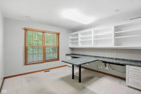 $635,000 | 625 Eagle Creek Circle, Zionsville, IN 46077