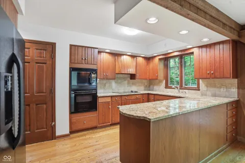 $635,000 | 625 Eagle Creek Circle, Zionsville, IN 46077