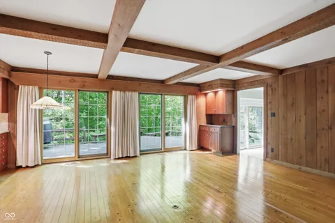 $635,000 | 625 Eagle Creek Circle, Zionsville, IN 46077